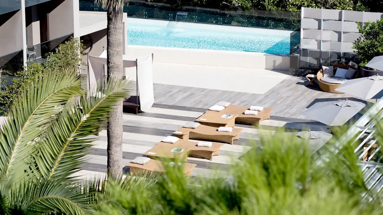 Palmon Bay Hotel & Spa