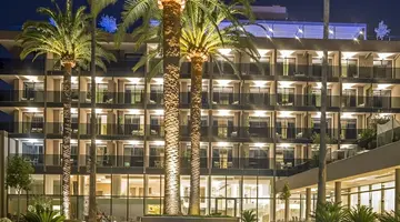 Palmon Bay Hotel & Spa