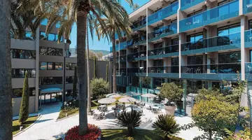 Palmon Bay Hotel & Spa