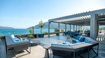 Palmon Bay Hotel & Spa