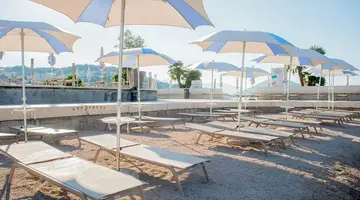 Palmon Bay Hotel & Spa