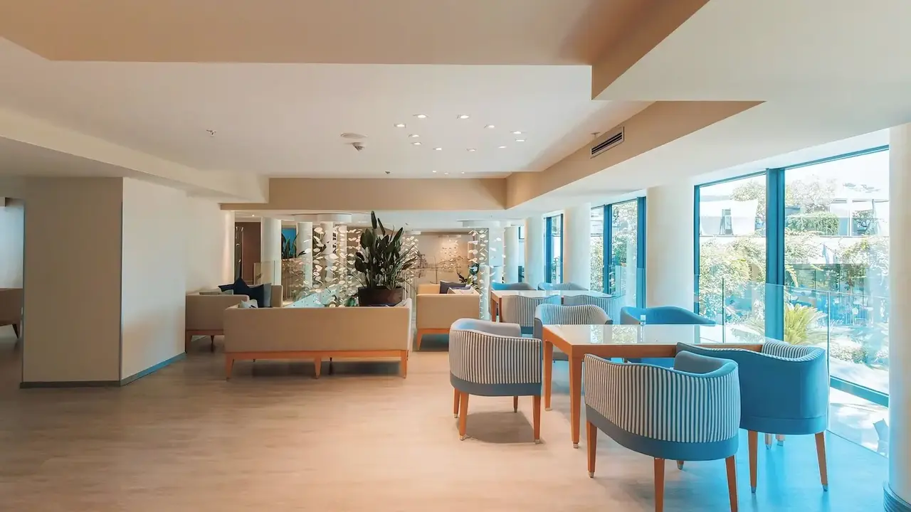 Palmon Bay Hotel & Spa