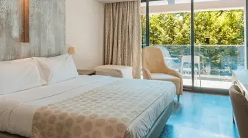 Palmon Bay Hotel & Spa