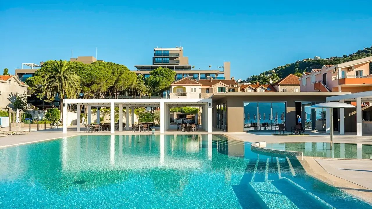 Palmon Bay Hotel & Spa