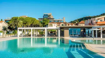 Palmon Bay Hotel & Spa