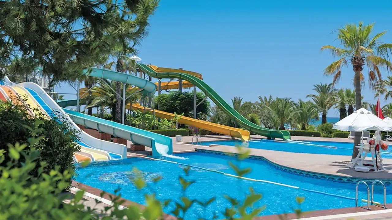 Paloma Oceana Resort