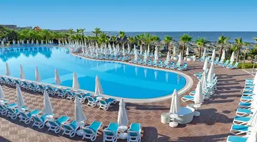 Paloma Oceana Resort