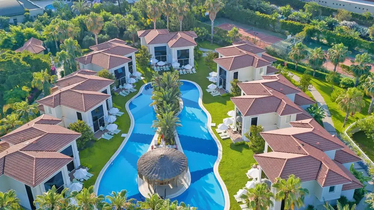 Paloma Oceana Resort