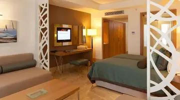 PALOMA OCEANA RESORT