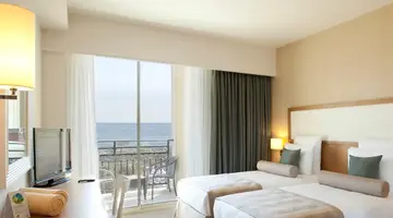 Paloma Oceana Resort