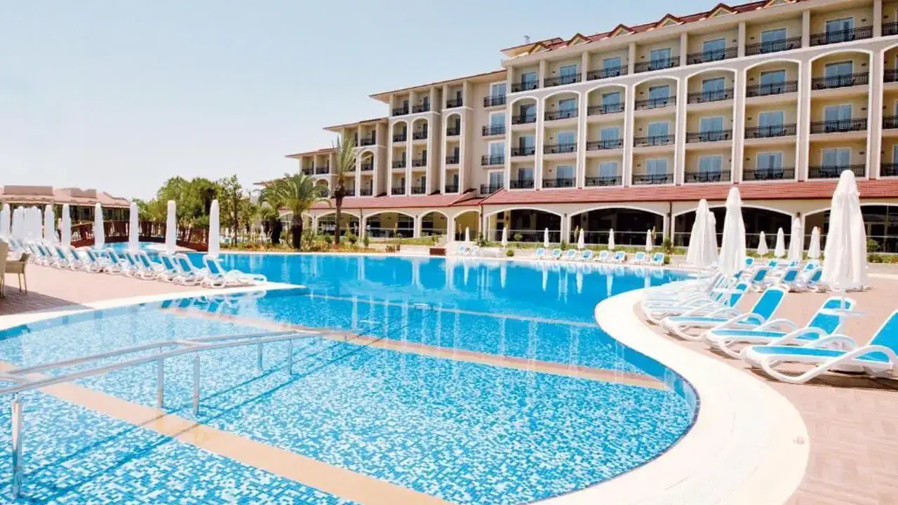 PALOMA OCEANA RESORT