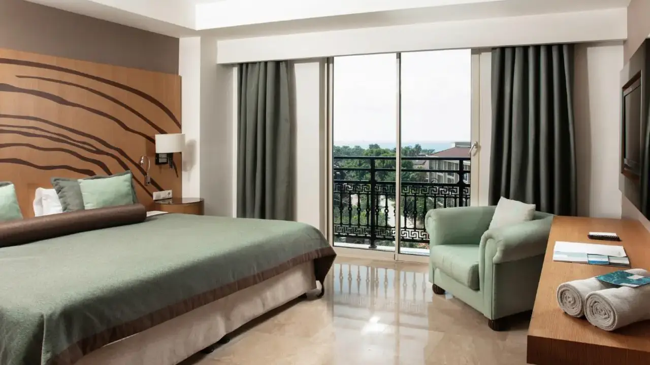 Paloma Oceana Resort