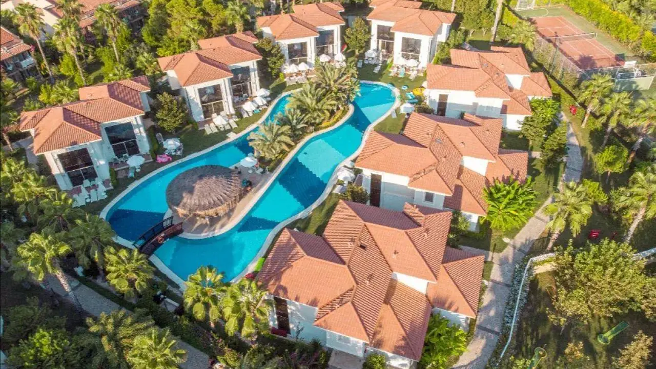 Paloma Oceana Resort