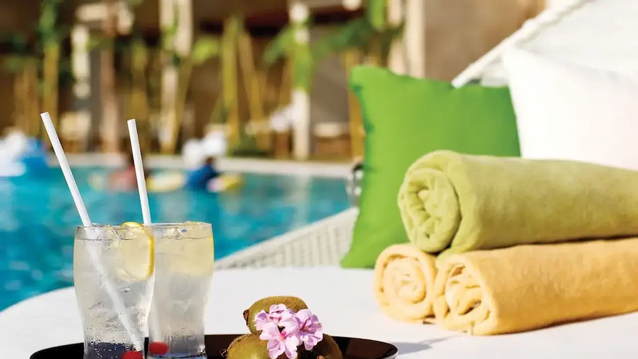 Paloma Pasha - All inclusive