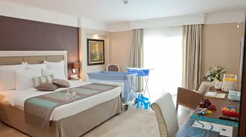 Paloma Pasha - All inclusive
