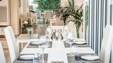 PALOTEL LUXURY HOTEL