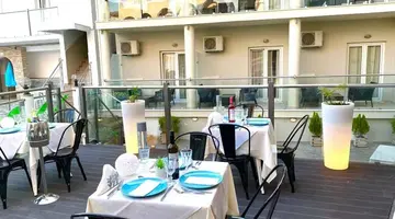 PALOTEL LUXURY HOTEL