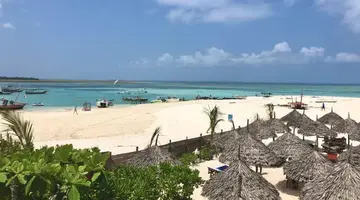 Palumbo Waves Resort