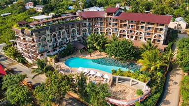 Palumbo Waves Resort