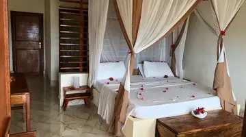 Palumbo Waves Resort
