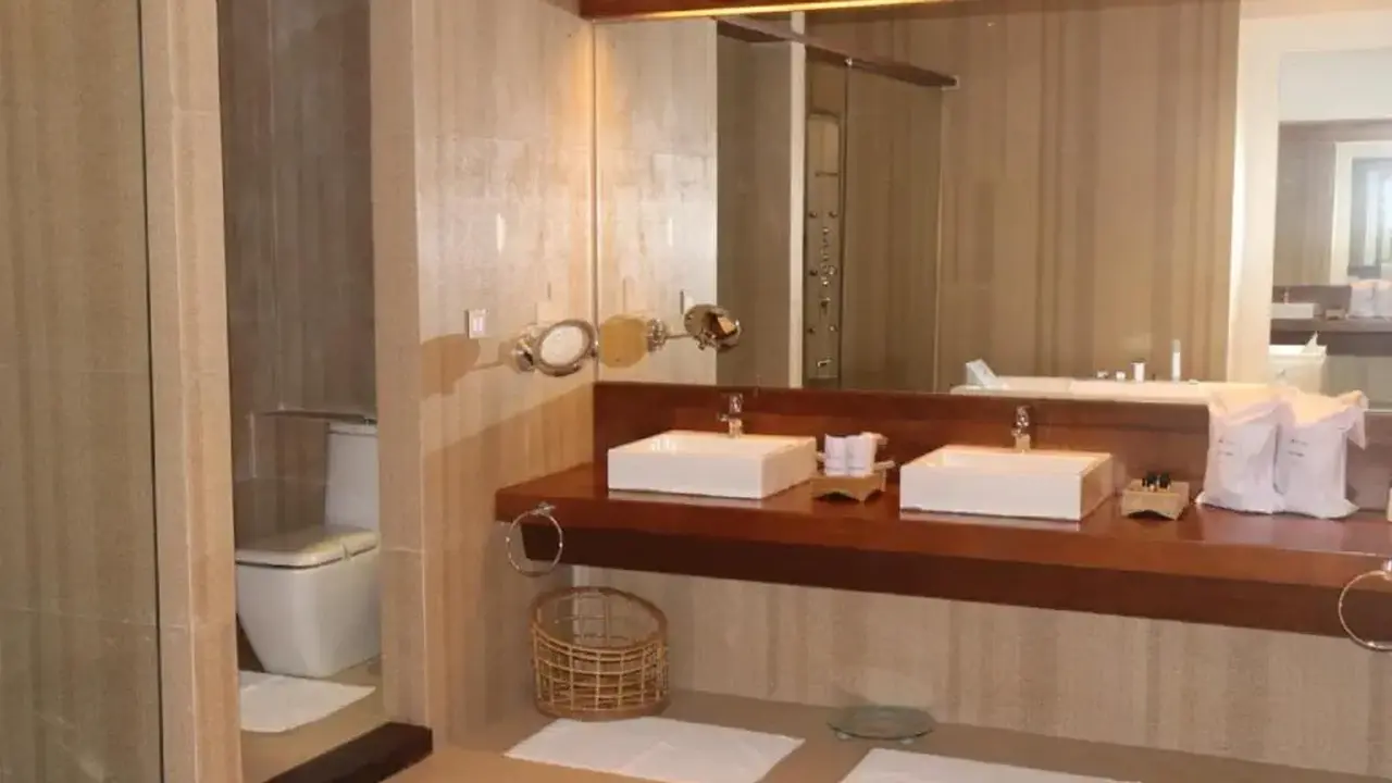 PANDANUS BEACH RESORT & SPA