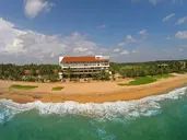 PANDANUS BEACH RESORT & SPA