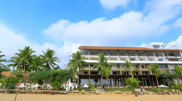 Pandanus Beach Resort & Spa