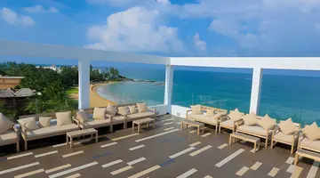 Pandanus Beach Resort & Spa