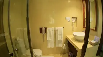 Pandanus Beach Resort & Spa