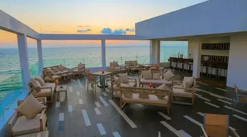 Pandanus Beach Resort & Spa