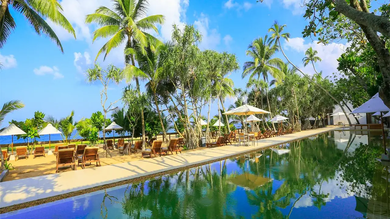 PANDANUS BEACH RESORT & SPA