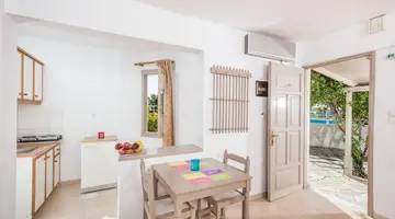 Panorama Sea View Studios and Apartments