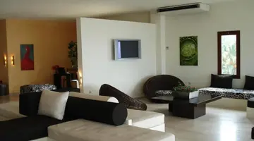 Pantokrator Hotel