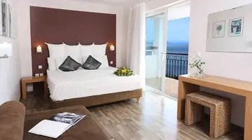 Pantokrator Hotel