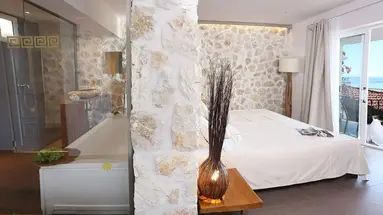 Pantokrator Hotel