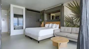 Papagayo Beach Hotel