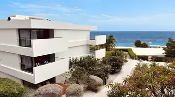 Papagayo Beach Hotel