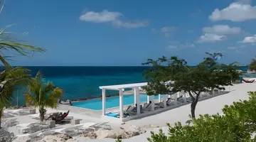 Papagayo Beach Hotel