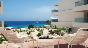 Papagayo Beach Hotel