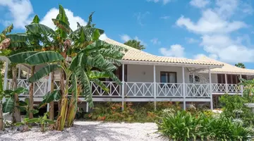 Papagayo Beach Resort