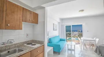 Papantonia Hotel Apartments