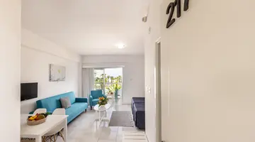 Papantonia Hotel Apts