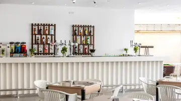 Papantonia Hotel Apts