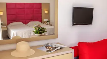 Papantonia Hotel Apts