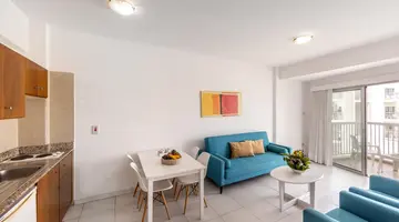 Papantonia Hotel Apts