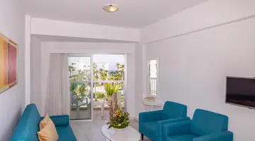 Papantonia Hotel Apts