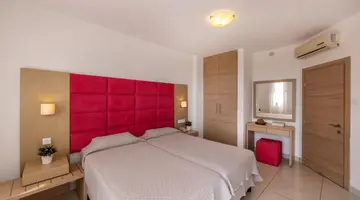 Papantonia Hotel Apts
