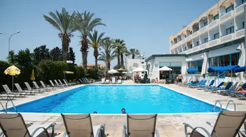 PAPHIESSA HOTEL AND APARTMENTS