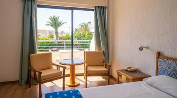 Paphos Gardens Apts