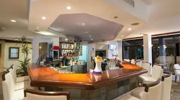 Paphos Gardens Apts